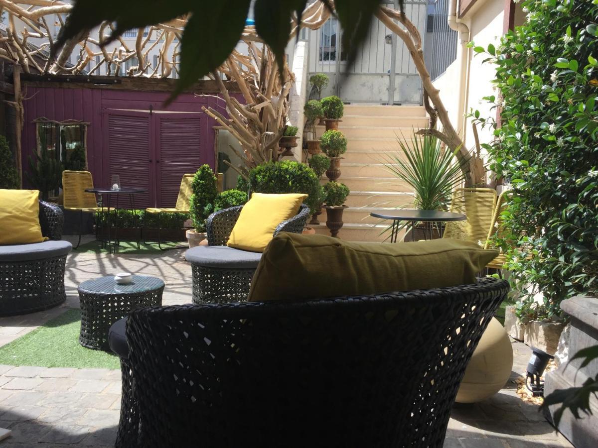 Hotel Saint Pierre Boutique-Hotel โซมูร์ ภายนอก รูปภาพ