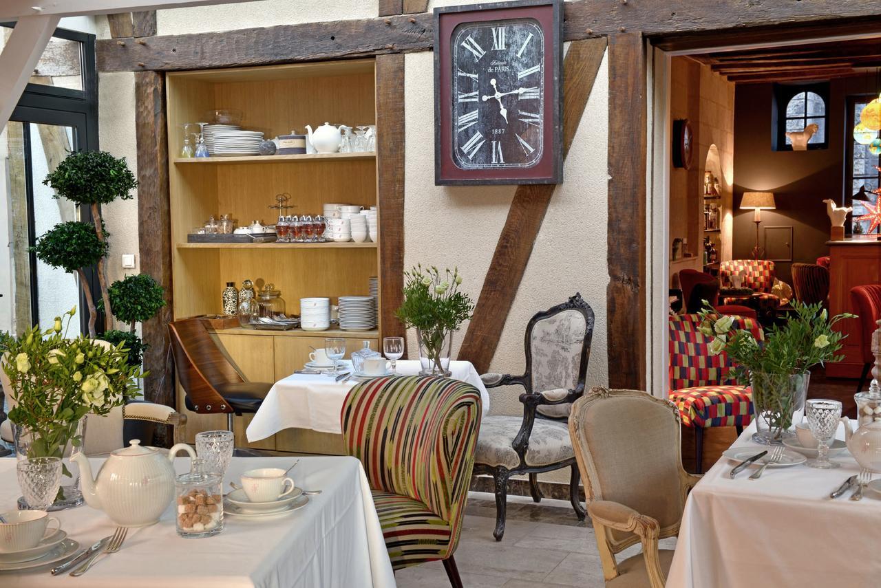 Hotel Saint Pierre Boutique-Hotel โซมูร์ ภายนอก รูปภาพ