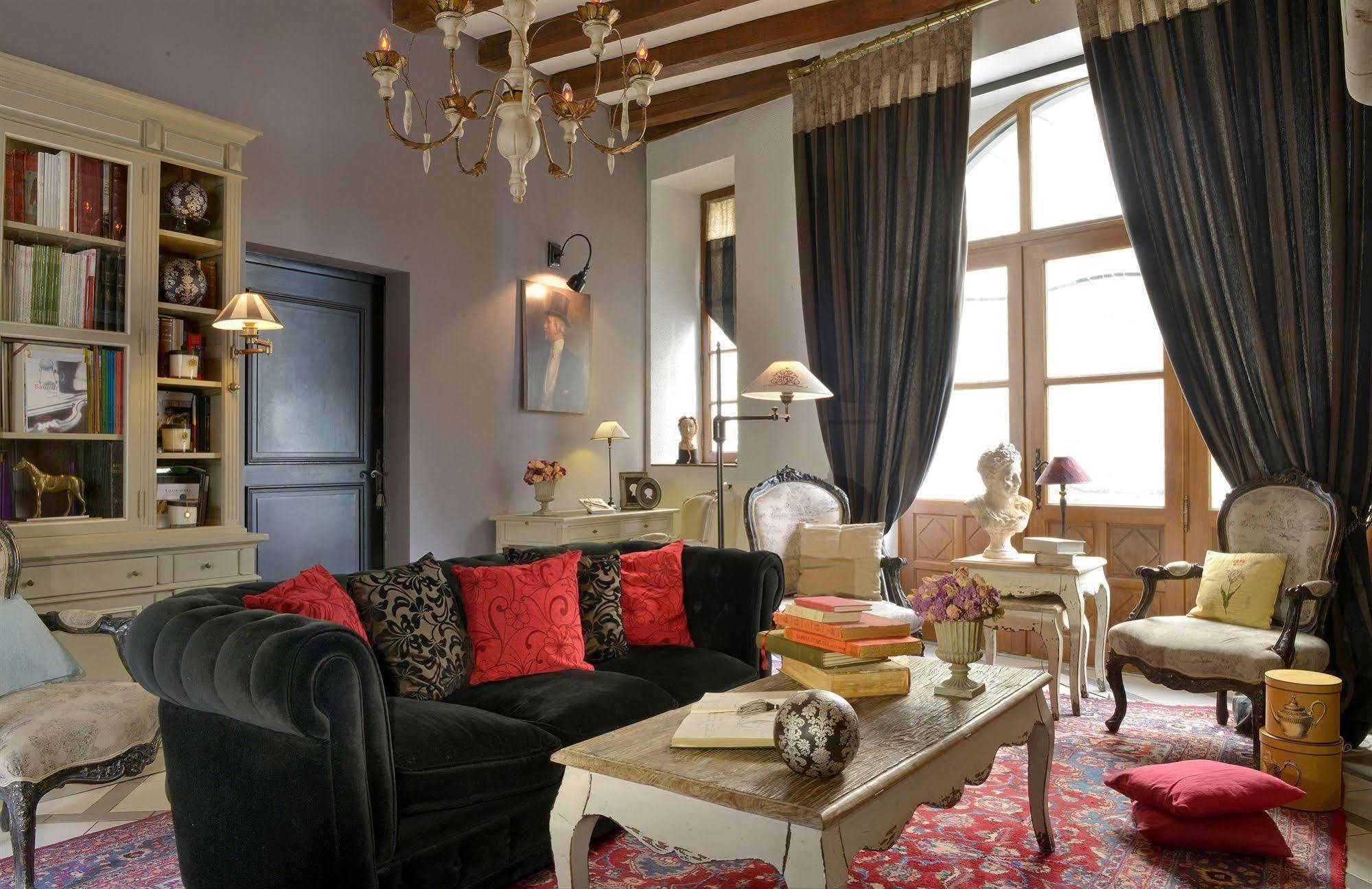 Hotel Saint Pierre Boutique-Hotel โซมูร์ ภายนอก รูปภาพ